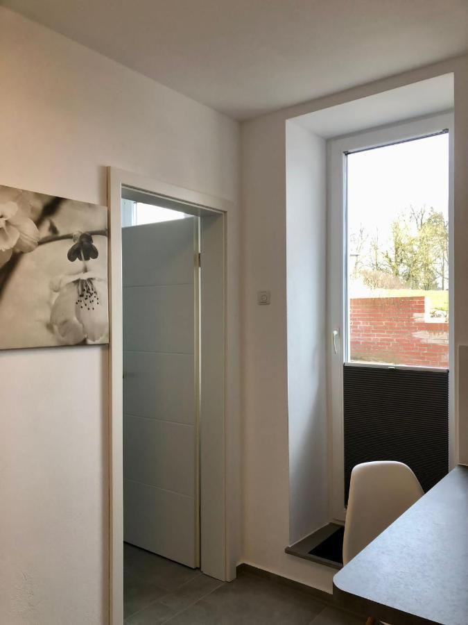 Erdgeschoss-Appartement Mit Seeterasse Ahrensbok Buitenkant foto
