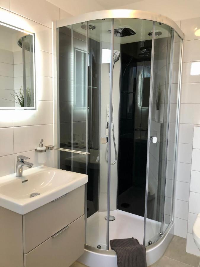Erdgeschoss-Appartement Mit Seeterasse Ahrensbok Buitenkant foto