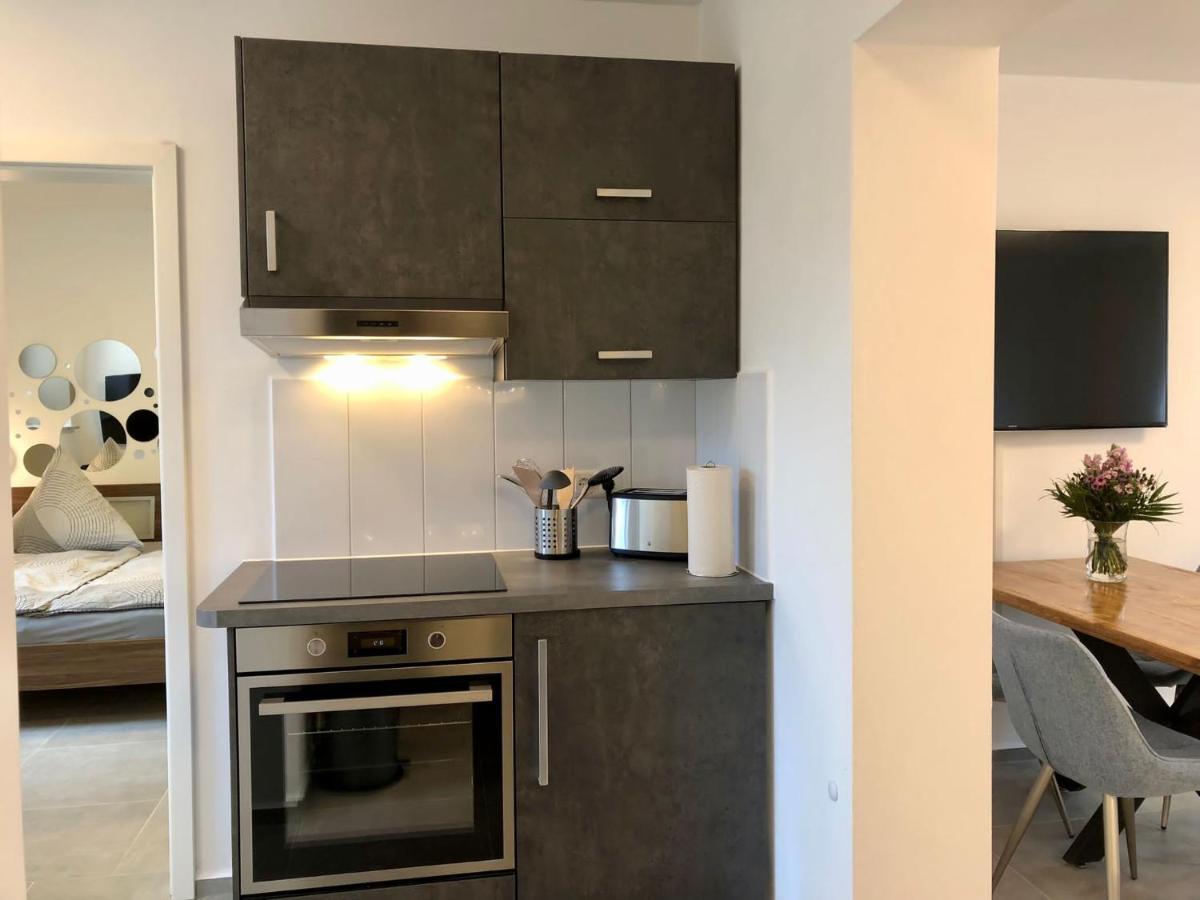 Erdgeschoss-Appartement Mit Seeterasse Ahrensbok Buitenkant foto